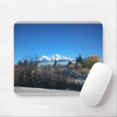 Winter View at Mount Shasta, CA Mousepad (Mit Mouse)
