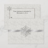 Winter White and Silver Snowflake Wedding RSVP Karte (Vorne/Hinten)