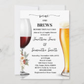 Winter White Floral Wine and Brews Couples Shower Einladung (Vorderseite)