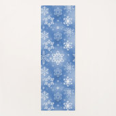 Winter White Snowflakes On Icy Blue Yogamatte (Vorderseite)
