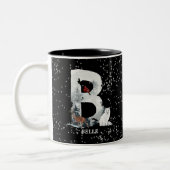 Winter Wonderland Alphabet B Monogram | Schneebolf Zweifarbige Tasse (Links)