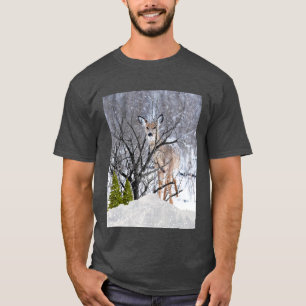 Winter Wonderland mit Hirsch Collage Kunst  T-Shirt