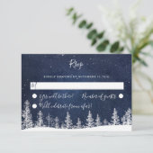 Winter Wonderland Starry Night Snow Forest Wedding RSVP Karte (Stehend Vorderseite)