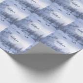 Winter Wunderland Nebel Fichtenwald Schneemonogram Geschenkpapier (Ecke)