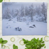 Winter Wunderland Nebel Fichtenwald Schneemonogram Geschirrtuch (Gefaltet)