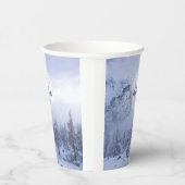 Winter Wunderland Nebel Fichtenwald Schneemonogram Pappbecher (Rechts)