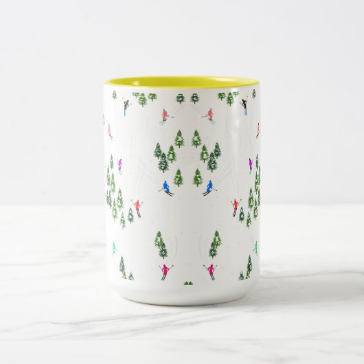 Winteralpine Skifahrer Skispass Zweifarbige Tasse (Mittel)