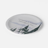 Winterbäume Moderne Schneewaldhochzeit Pappteller (Schrägansicht)