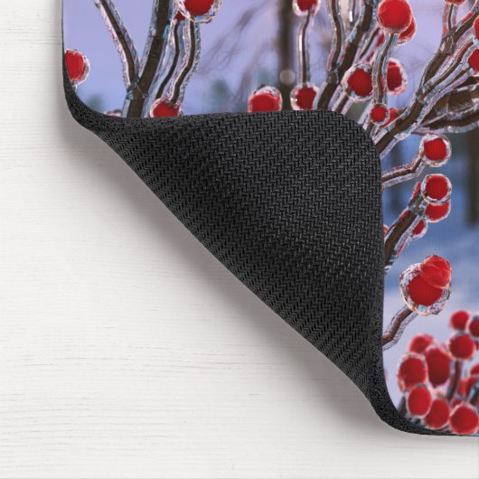 Winterberry in Ice Mousepad (Ecke)
