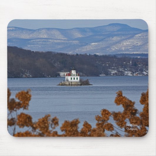 Winterblick auf das Leuchtturm von Esopus Meadows Mousepad (Vorne)