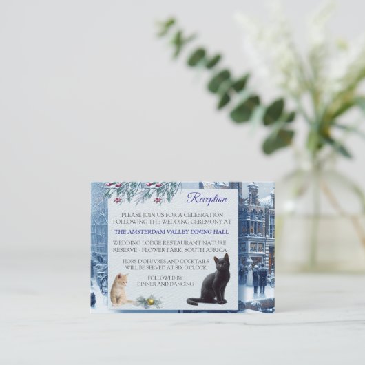 Winterfeiern im Schnee, mit Kätzchen Begleitkarte (Stehend Vorderseite)