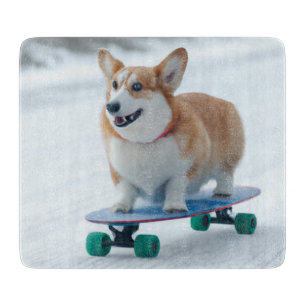 Winterfreude bei Corgi-Skateboards Schneidebrett