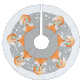 Winterfuchs eingewickelt oben im Schneebaum-Shirt Polyester Weihnachtsbaumdecke (Vorderseite)