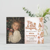 Wintergingerbrot Weihnachtskost Geburtstags-Foto Einladung (Stehend Vorderseite)