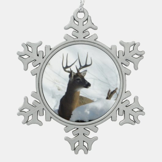 Winterhirsch Schneeflocken Zinn-Ornament (Vorderseite)