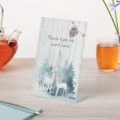 Winterhirsche und Foliage auf Holzhochzeit Sockelschild (In SItu)