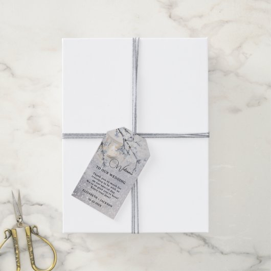 Winterhochzeit in glühender Schneezeit Geschenkanhänger (Mit Garn)