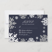 Winterhochzeit mit blauen Schneeflocken RSVP Karte (Vorderseite)