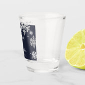 Winterhochzeit mit blauen Schneeflocken Schnapsglas (Rechts)