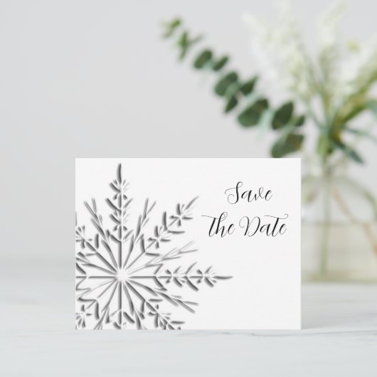 Winterhochzeit Save the Date mit Snowflake Ankündigungspostkarte (Stehend Vorderseite)
