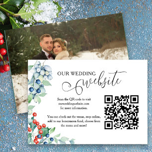 Winterhochzeit Stechpalmenbeeren Hochzeitswebsite Begleitkarte