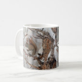 Winterhörnchen, Schnee & Rote Berries Xmas Design Kaffeetasse (Vorderseite Links)