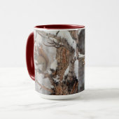 Winterhörnchen, Schnee & Rote Berries Xmas Design Tasse (Vorderseite Links)