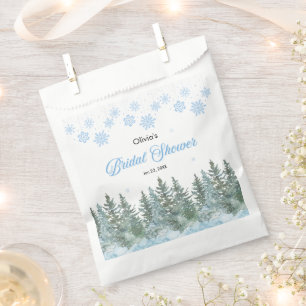 Winterkiefern Schneeflocken Brautparty Geschenktütchen