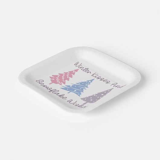 Winterküsse und Snowflake-Wünsche Pappteller (Gewinkelt)