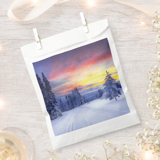 Winterlandschaft Geschenktütchen (Ausgeschnitten)