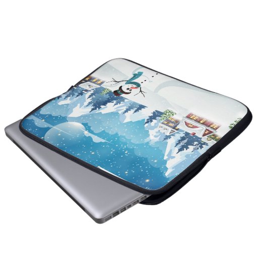 Winterlandschaft im Abend mit Schnee bedeckt Laptopschutzhülle (Vorne Knopf)