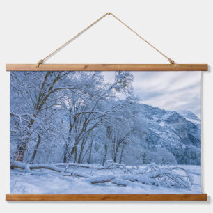 Winterlandschaft im Yosemite-Tal Wandteppich Mit Holzrahmen