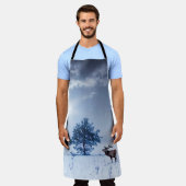 Winterlandschaft in blauer Farbe. Einmaliger Baum  Schürze (Getragen)