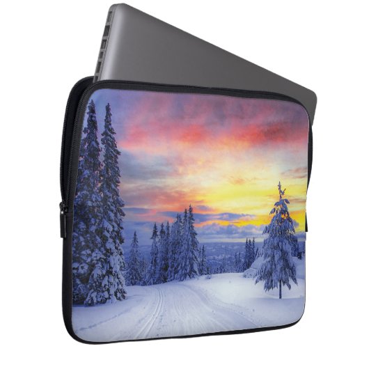 Winterlandschaft Laptopschutzhülle (Vorne Rechts)