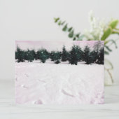 Winterlandschaft mit Lärchen im Schnee Einladung (Stehend Vorderseite)