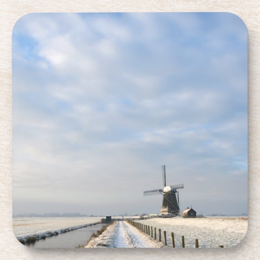 Winterlandschaft mit Schnee und Windmühle in Holla Getränkeuntersetzer (Vorderseite)