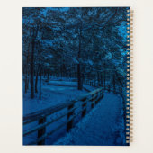 Winterlandschaft mit schneebedecktem Pinienwald Planer (Rückseite)