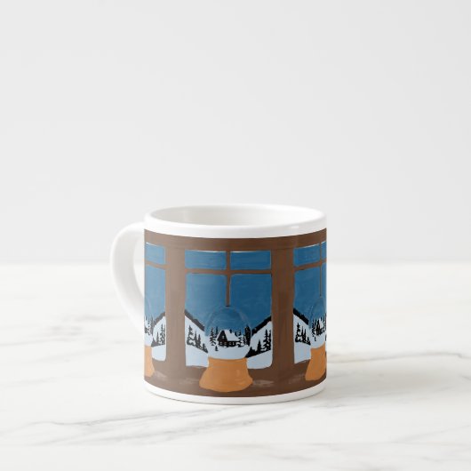 Winterliche Espressotasse mit Schneekugelszene (Vorderseite Links)