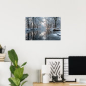 Winterliche Waldlandschaft mit einem ruhigen Fluss Poster (Heimbüro)