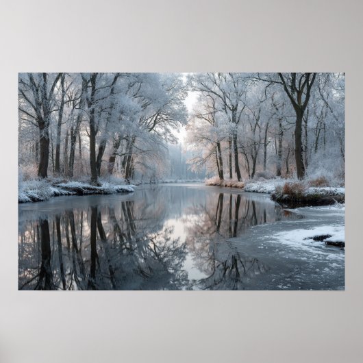 Winterliche Waldlandschaft mit einem ruhigen Fluss Poster (Vorne)