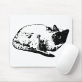 Winterlicher Fokus mit einer ruhenden Katze Mousepad (Mit Mouse)