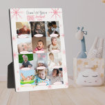 Wintermondlandbaby's 1st Year Foto Collage Fotoplatte<br><div class="desc">Ein rosa Winterwunderland Geburtstagsgeschenk, Sake oder Dekoration, um das Foto im ersten Jahr von Monat zu Monat in einer Collage zu präsentieren. Perfektes Geschenk zum Geburtstag mit rosa und glitzernden Schneeflocken im Hintergrund und einem personalisierten Foto eines Babys. Ideal zum 1. Geburtstag. Laden Sie einfach die Fotos Ihres Babys hoch...</div>