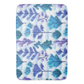 Wintermuster mit schneebedeckten Bäumen Badematte (Vorderseite Vertikal)