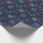 Winternacht: Blaues Schneeflockenmuster. Geschenkpapier (Ecke)