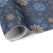 Winternacht: Blaues Schneeflockenmuster. Geschenkpapier (Rolleneckpunkt)