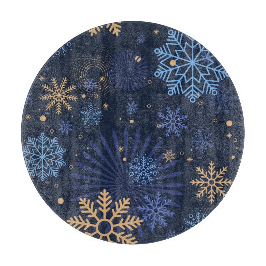 Winternacht: Blaues Schneeflockenmuster. Schneidebrett (Vorderseite)
