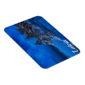 Winternacht mit schneebedeckten Kiefern in Lettlan Magnet (Rechte Seite)