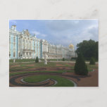 Winterpalast St. Petersburg, Russland Postkarte<br><div class="desc">Ein Bild zeigt die schöne Architektur und den Garten des Winterpalastes in St. Petersburg,  Russland.</div>