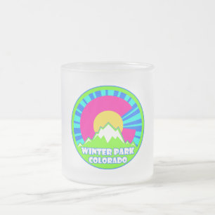 Winterpark Colorado Neonberge mattierte Tasse