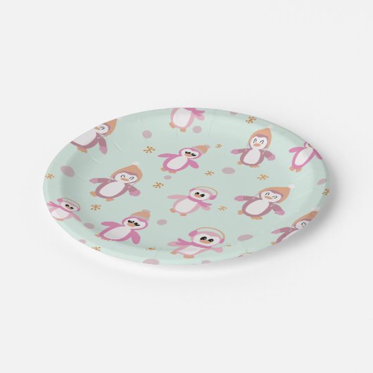 Winterpinguinminze und rosa Urlaub Pappteller (Schrägansicht)